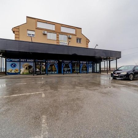 Appartamento Port 1 Belgrado Esterno foto