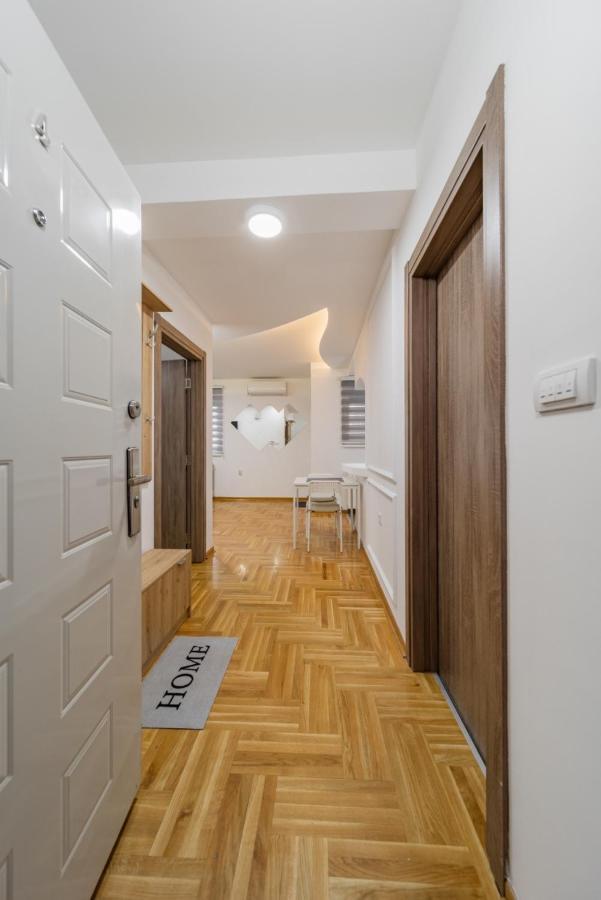 Appartamento Port 1 Belgrado Esterno foto